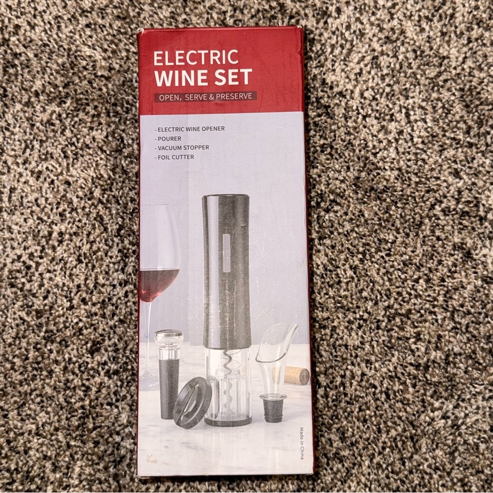 ✨3 for $15✨ Electric Wine Set: Open Serve & Preserve New In Box Wine Opener